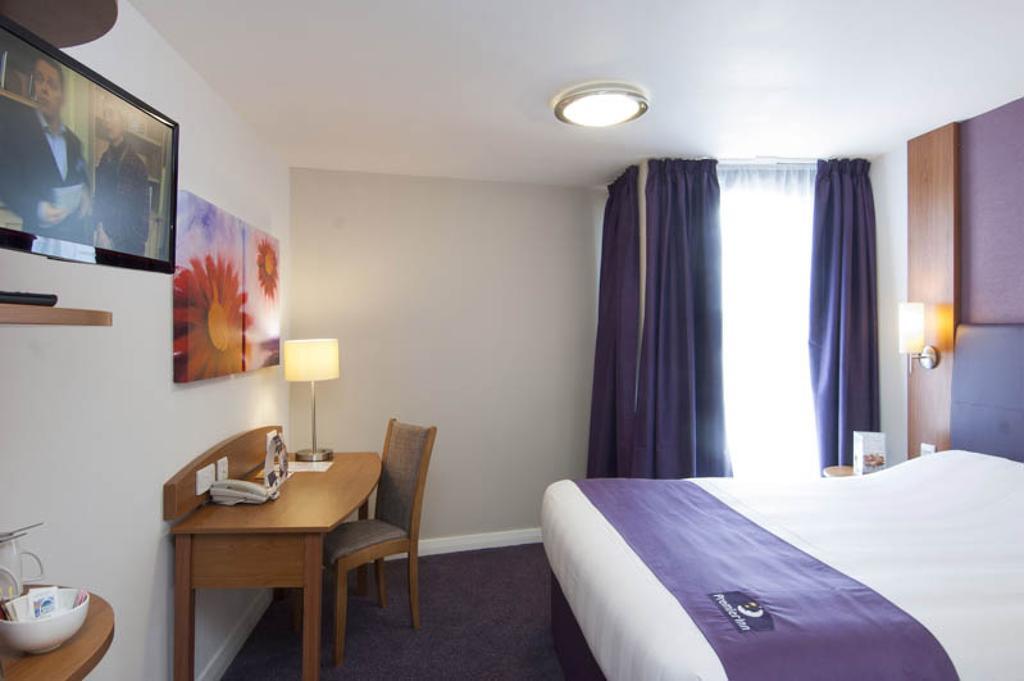 Premier Inn Ashford Central Eksteriør billede