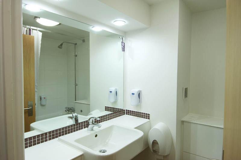 Premier Inn Ashford Central Eksteriør billede