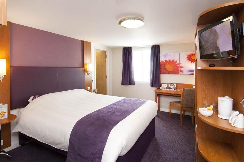 Premier Inn Ashford Central Eksteriør billede